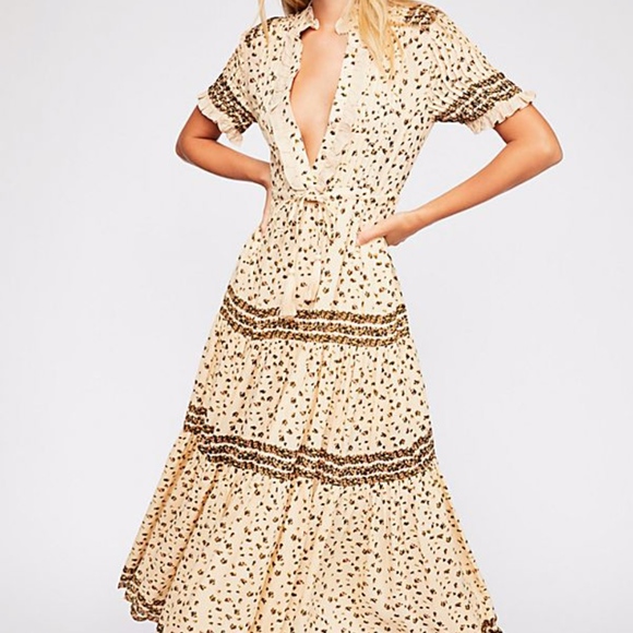 Free People Dresses & Skirts - Free People Rare Feelings Floral Maxi Dress